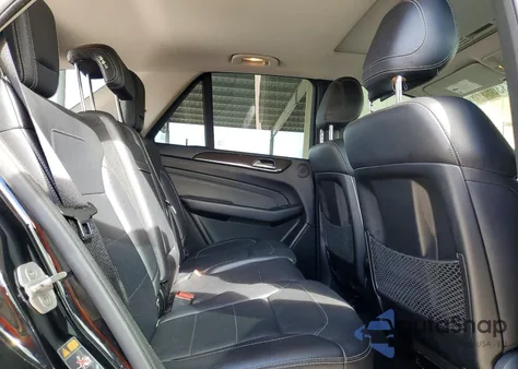 2014 Mercedes-Benz Ml 350 z USA, uszkodzony, nr VIN 4JGDA5JB9EA440369